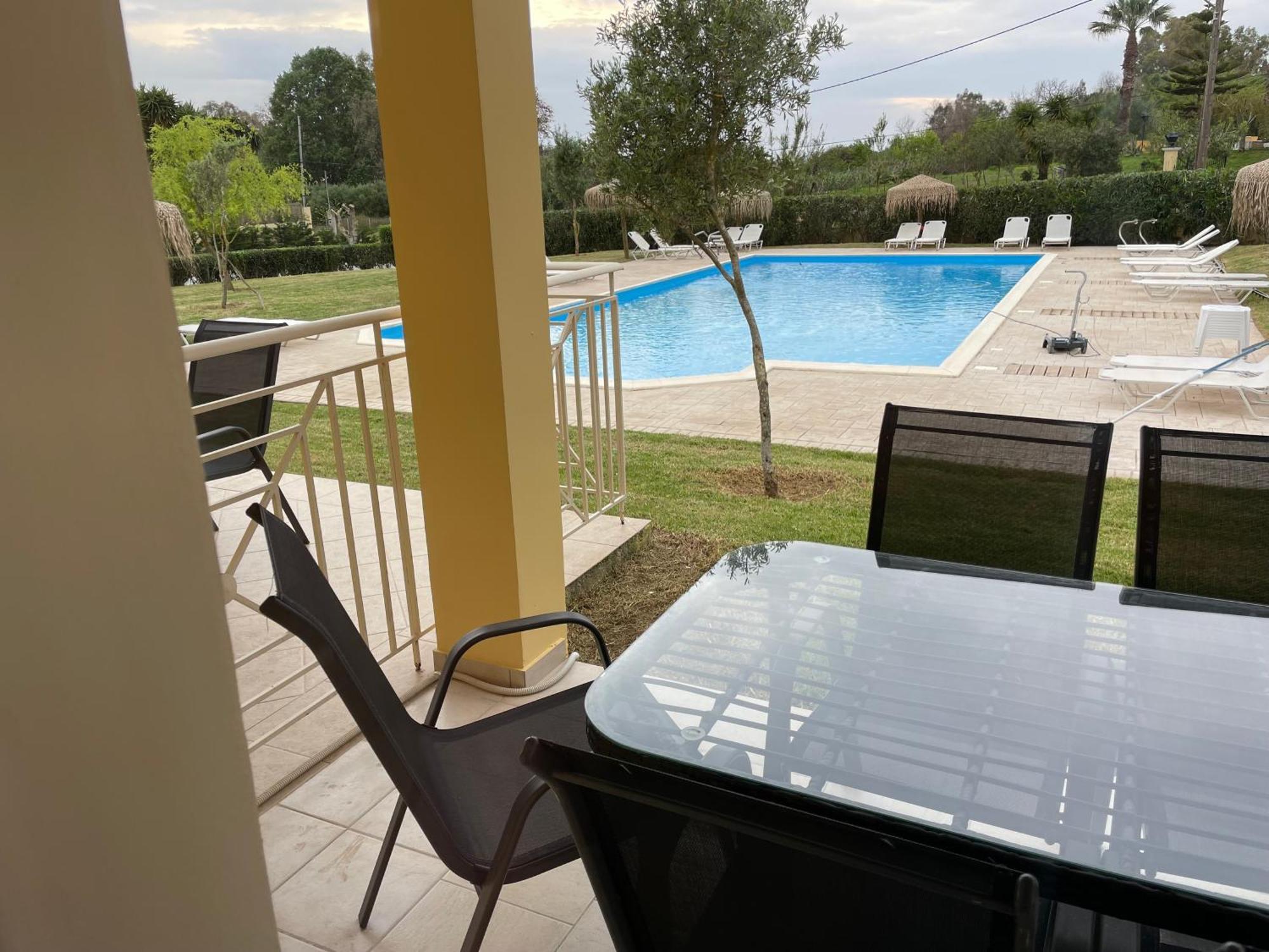 Mythos Apts Rentit Appart hôtel Agios Stefanos Avliotes (Corfu)