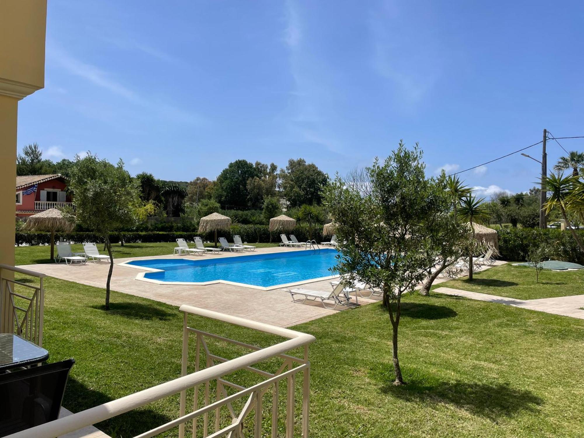 Mythos Apts Rentit Agios Stefanos Avliotes (Corfu)